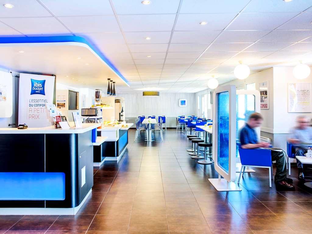 Ibis Budget Valenciennes Petite Forêt Esterno foto